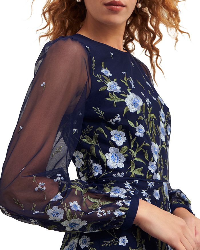 Платье миди с вышивкой Lois HOBBS LONDON, синий
Платье миди с вышивкой Lois HOBBS LONDON, синий