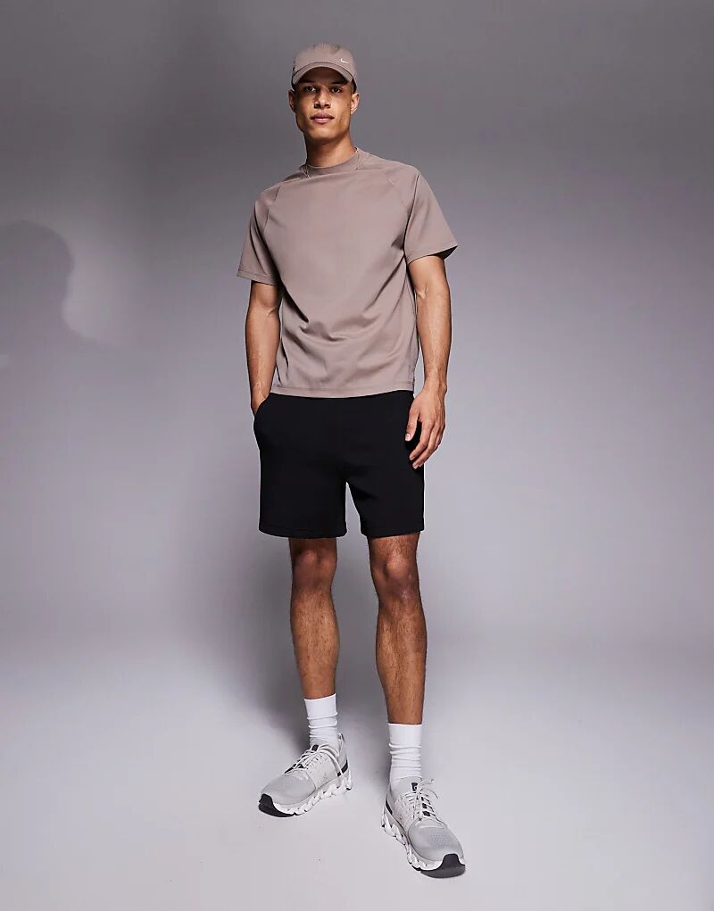 Короткие флисовые спортивные шорты Icon 7 дюймов черного цвета ASOS 4505
Короткие флисовые спортивные шорты Icon 7 дюймов черного цвета ASOS 4505