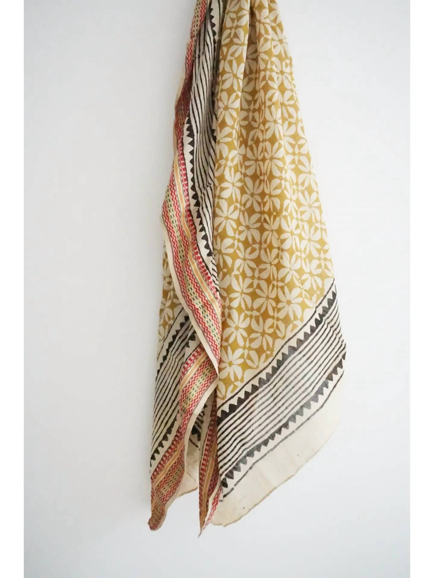 Парео с цветочным узором в пустынном розовом цвете Beachwood Baby
Парео с цветочным узором в пустынном розовом цвете Beachwood Baby