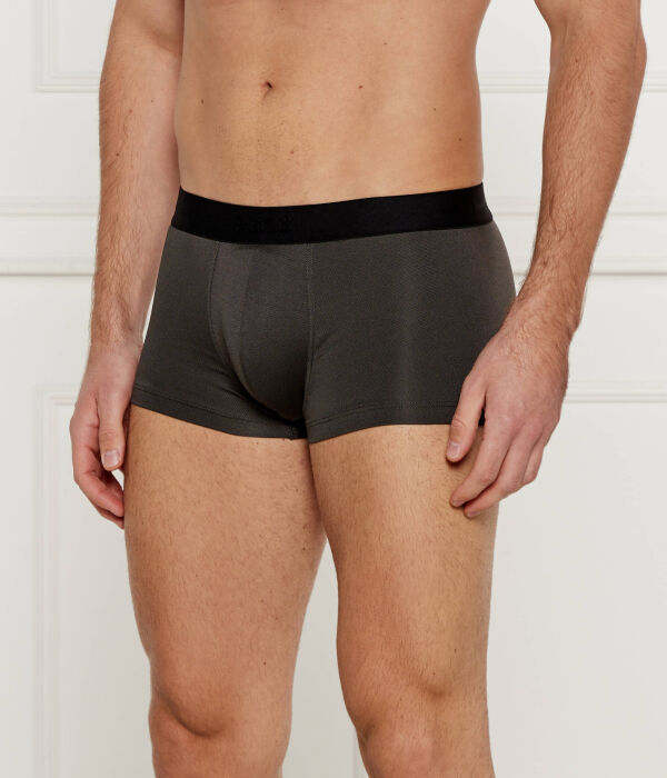 Блестящие шорты-боксеры из пике Boss, черный
Блестящие шорты-боксеры из пике Boss, черный