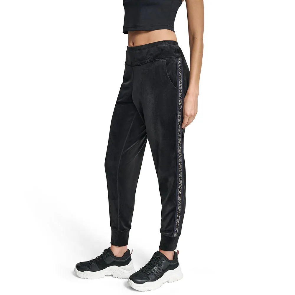 Брюки DKNY Dw7000561 Slim Fit sweat, черный
Брюки DKNY Dw7000561 Slim Fit sweat, черный