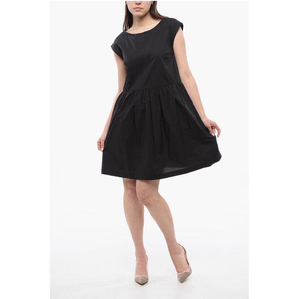 Платье-миди с расклешенным лифом Popeline Woolrich, черный
Платье-миди с расклешенным лифом Popeline Woolrich, черный