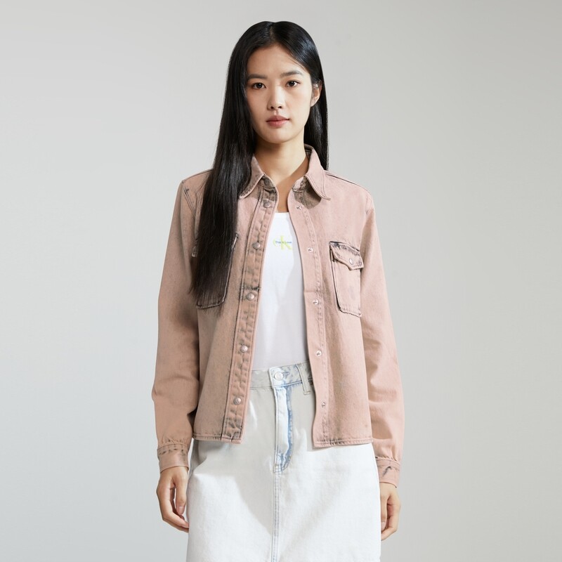 Рубашка джинсовая женская Calvin Klein Jeans узкого кроя, песочно-желтый
Рубашка джинсовая женская Calvin Klein Jeans узкого кроя, песочно-желтый