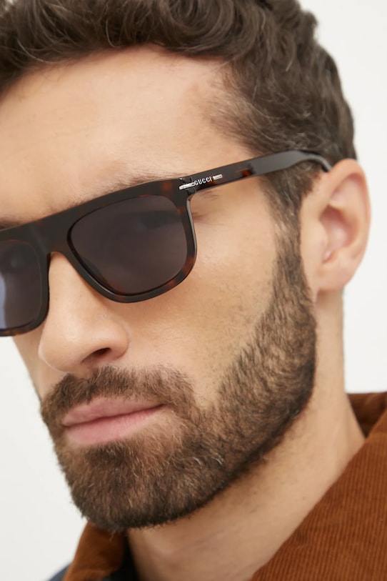 Солнцезащитные очки Gucci, коричневый
Солнцезащитные очки Gucci, коричневый