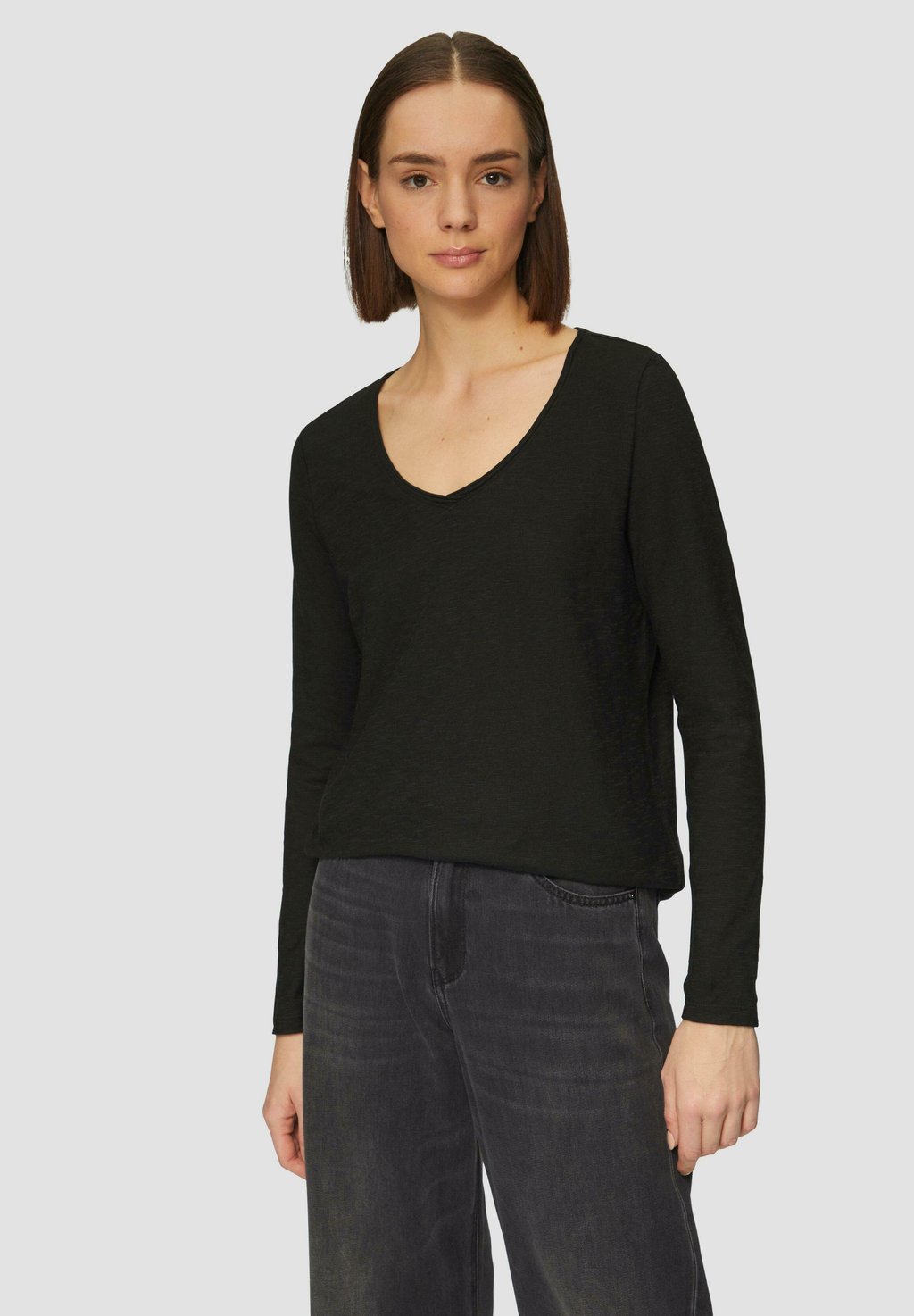 Топ с длинными рукавами MIT ROLLKANTEN AM AUSSCHNITT s.Oliver, черный
Топ с длинными рукавами MIT ROLLKANTEN AM AUSSCHNITT s.Oliver, черный