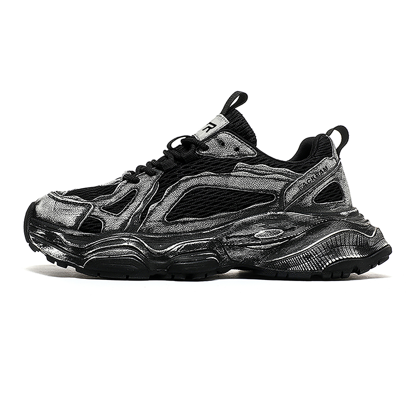 Износостойкие низкие кроссовки на массивной подошве для мужчин BTR, Black
Износостойкие низкие кроссовки на массивной подошве для мужчин BTR, Black