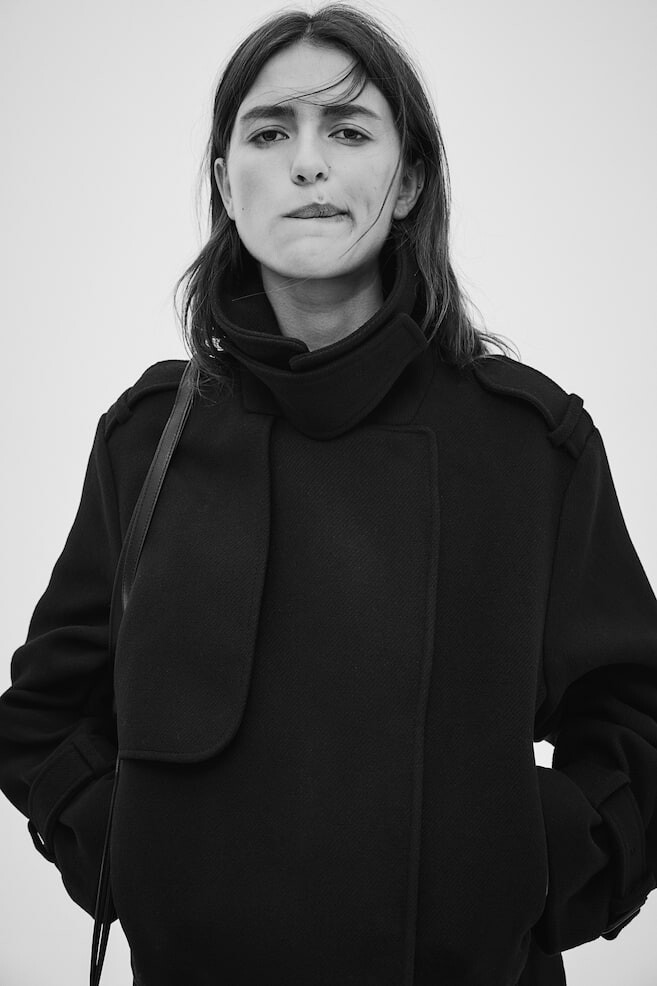 Тренч H&M, черный
Тренч H&M, черный