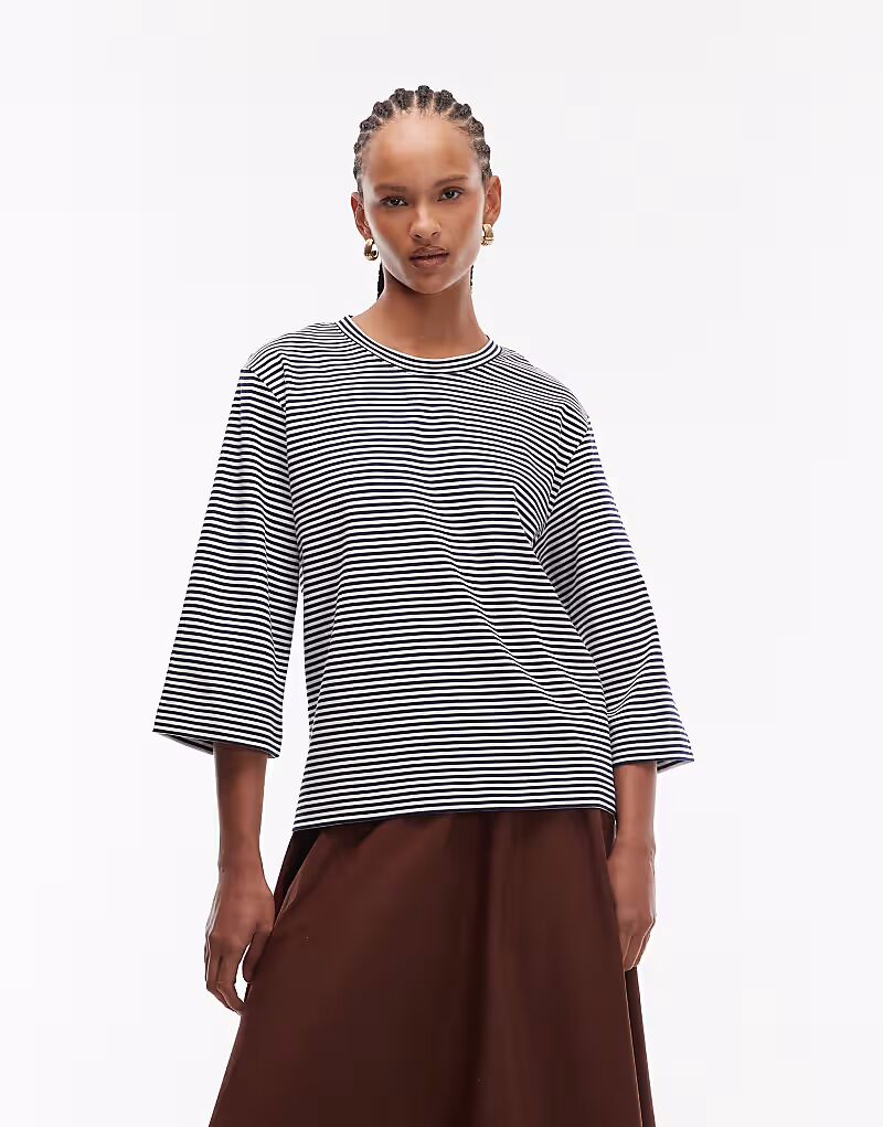 Футболка с рукавами 3/4 в сине-белую полоску Arket
Футболка с рукавами 3/4 в сине-белую полоску Arket