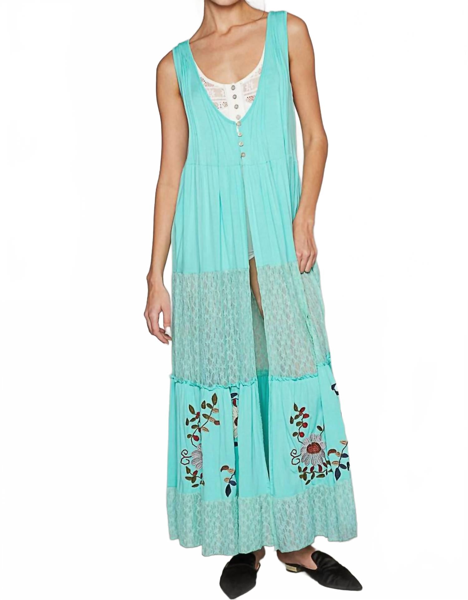 Вышитый кружевной длинный жилет на пуговицах в ярко-синем цвете POL
Вышитый кружевной длинный жилет на пуговицах в ярко-синем цвете POL