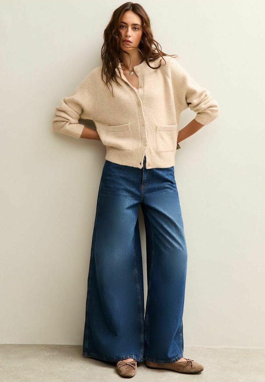 Кардиган New Look DOUBLE POCKET , Cream/Beige
Кардиган New Look DOUBLE POCKET , Cream/Beige