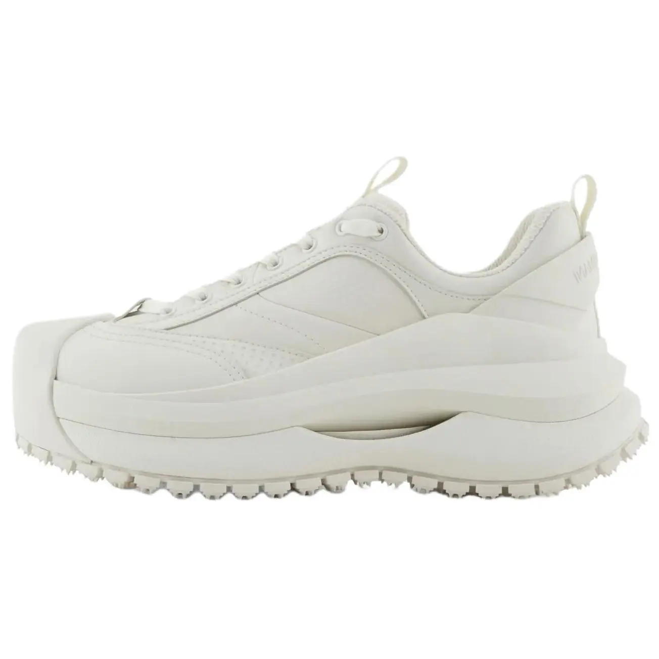 EMPORIO ARMANI Низкие кеды мужские белые
EMPORIO ARMANI Низкие кеды мужские белые