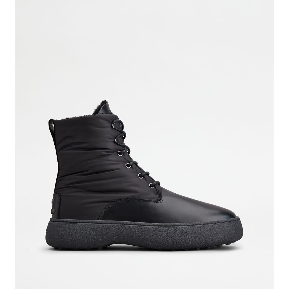 Ботильоны Tod's WG на шнуровке из кожи и ткани, черный
Ботильоны Tod's WG на шнуровке из кожи и ткани, черный