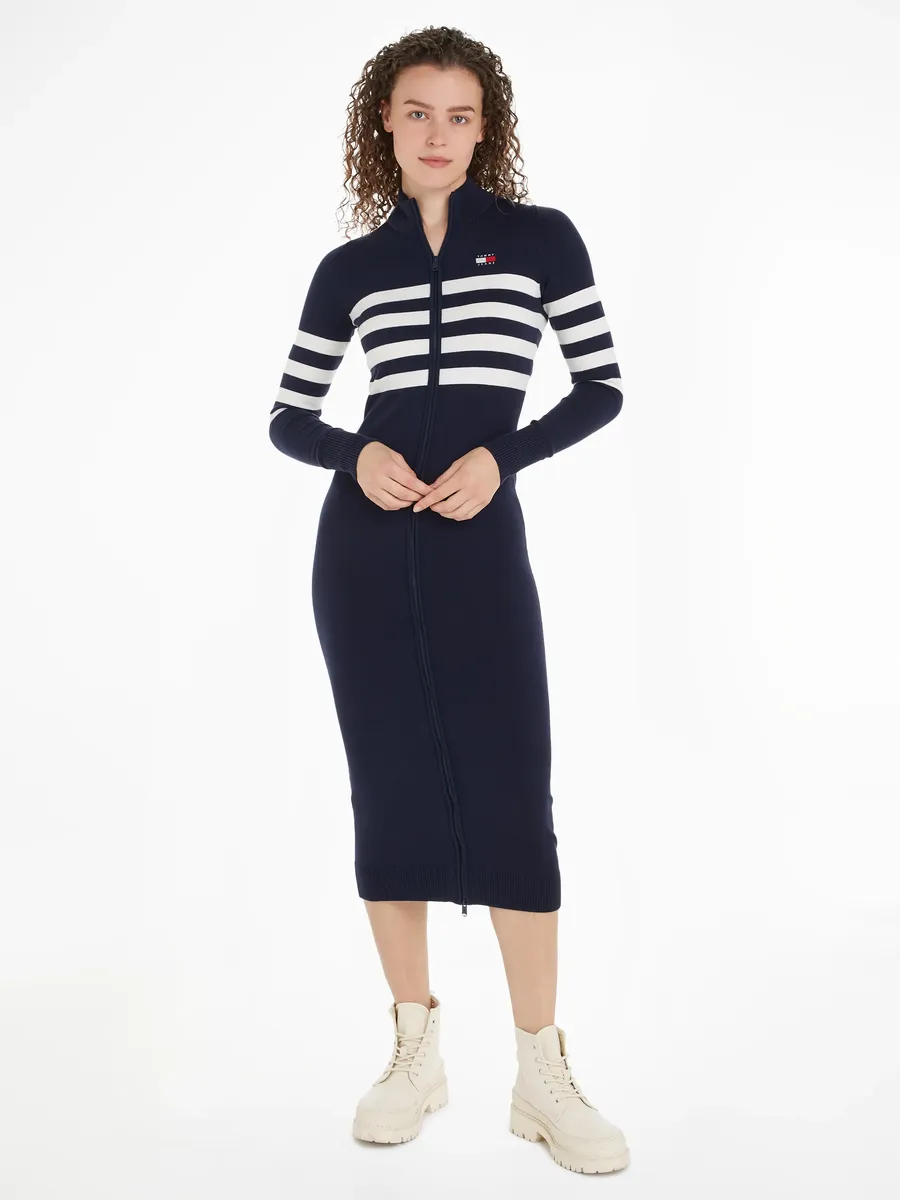 Платье-свитшот Tommy Jeans "TJW STRIPE MIDI SWEATER DRESS", в полоску, синий
Платье-свитшот Tommy Jeans "TJW STRIPE MIDI SWEATER DRESS", в полоску, синий