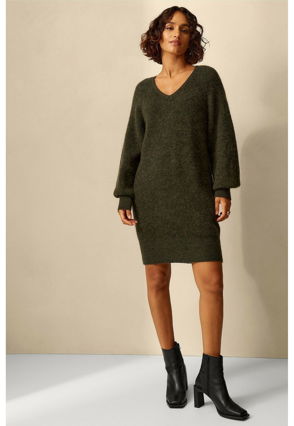 Платье-джемпер Ellos Collection, зеленый
Платье-джемпер Ellos Collection, зеленый