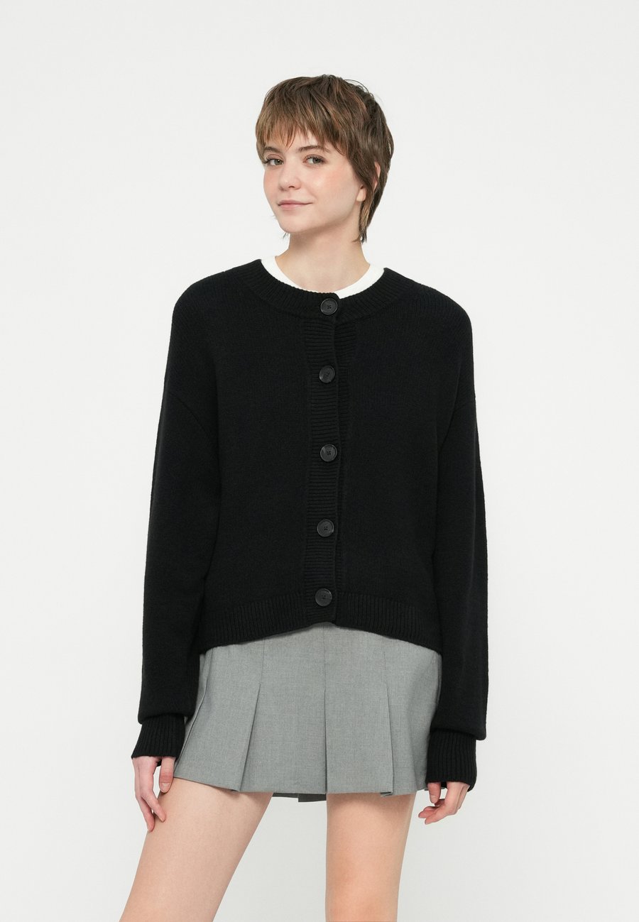 Кардиган GAP CREW, Black
Кардиган GAP CREW, Black