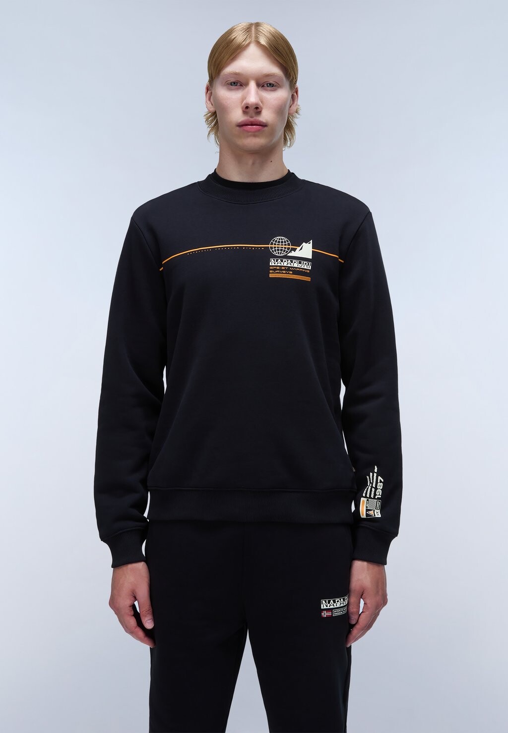 Толстовка Napapijri, черный
Толстовка Napapijri, черный