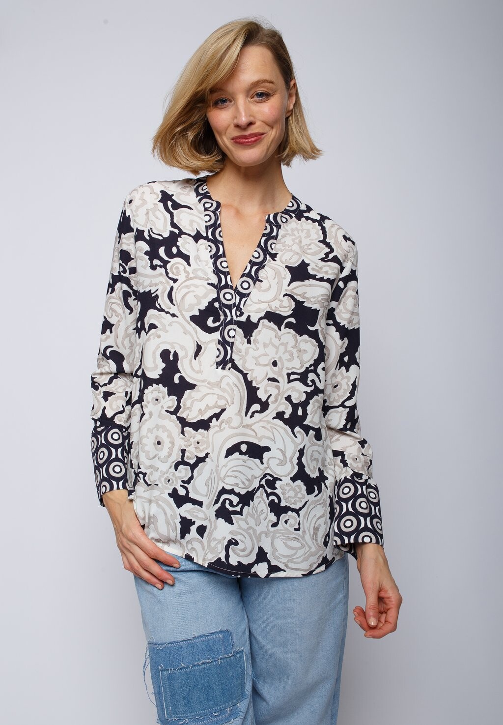 Блуза Emily van den Bergh, темно-синий
Блуза Emily van den Bergh, темно-синий