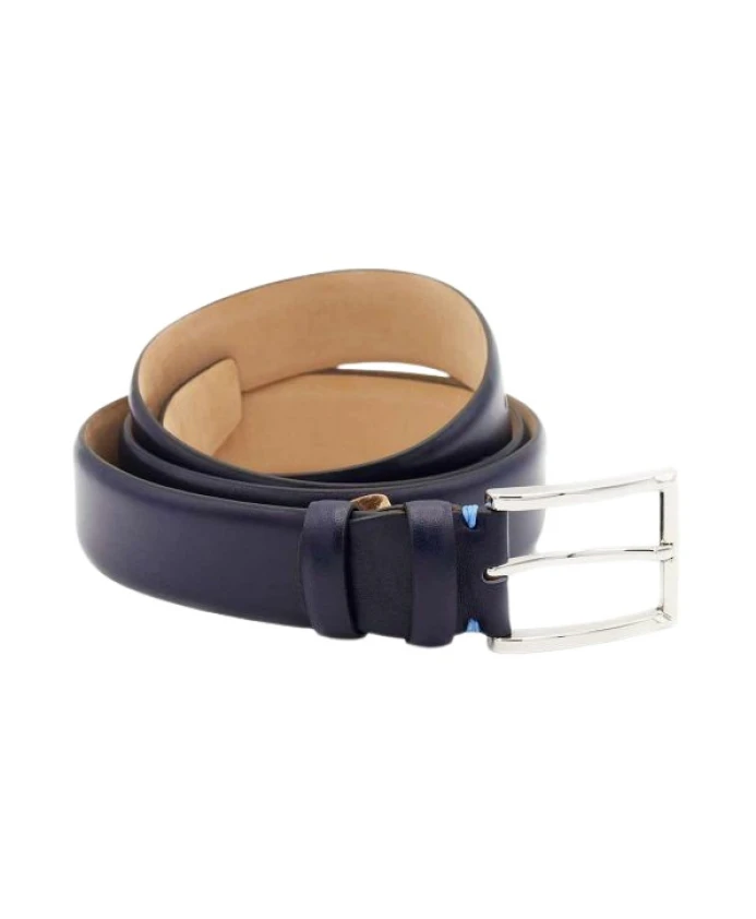 Ремень из гладкой кожи с декоративной строчкой. Bgents, синий
Ремень из гладкой кожи с декоративной строчкой. Bgents, синий
