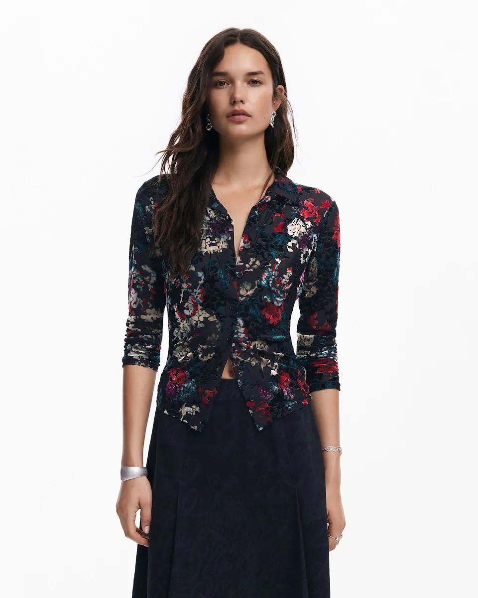 Женская футболка из тюля с цветочным принтом и воротником-стойкой Desigual, черный
Женская футболка из тюля с цветочным принтом и воротником-стойкой Desigual, черный