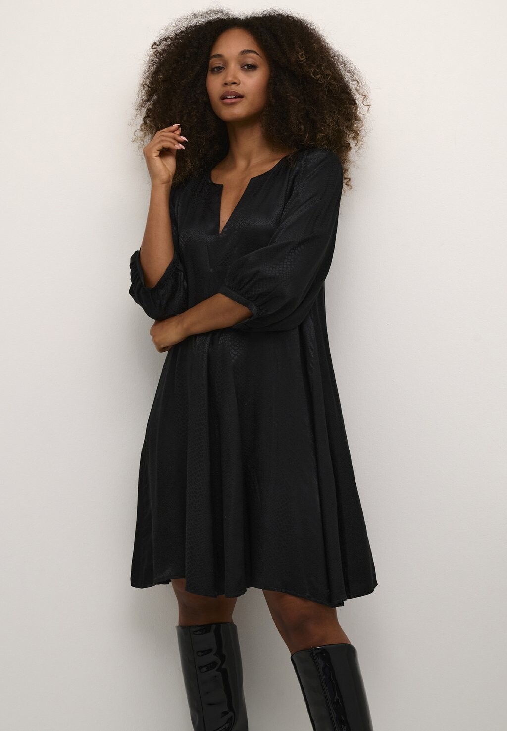 Летнее платье Darling Indie Karen by Simonsen, цвет meteorite
Летнее платье Darling Indie Karen by Simonsen, цвет meteorite