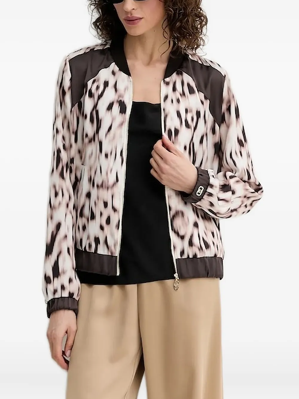 Куртка-бомбер с леопардовым принтом LIU JO, нейтральный, Коричневый, Куртка-бомбер с леопардовым принтом LIU JO, нейтральный
Куртка-бомбер с леопардовым принтом LIU JO, нейтральный, Коричневый, Куртка-бомбер с леопардовым принтом LIU JO, нейтральный