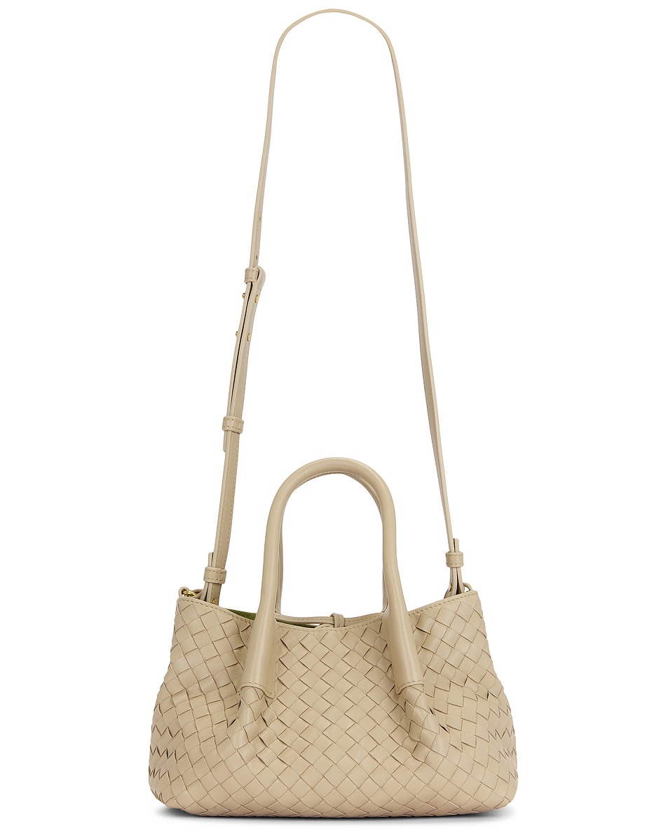 Сумка-тоут Small Pinacoteca Bottega Veneta, Ecru, Matcha, & Muse Brass
Сумка-тоут Small Pinacoteca Bottega Veneta, Ecru, Matcha, & Muse Brass