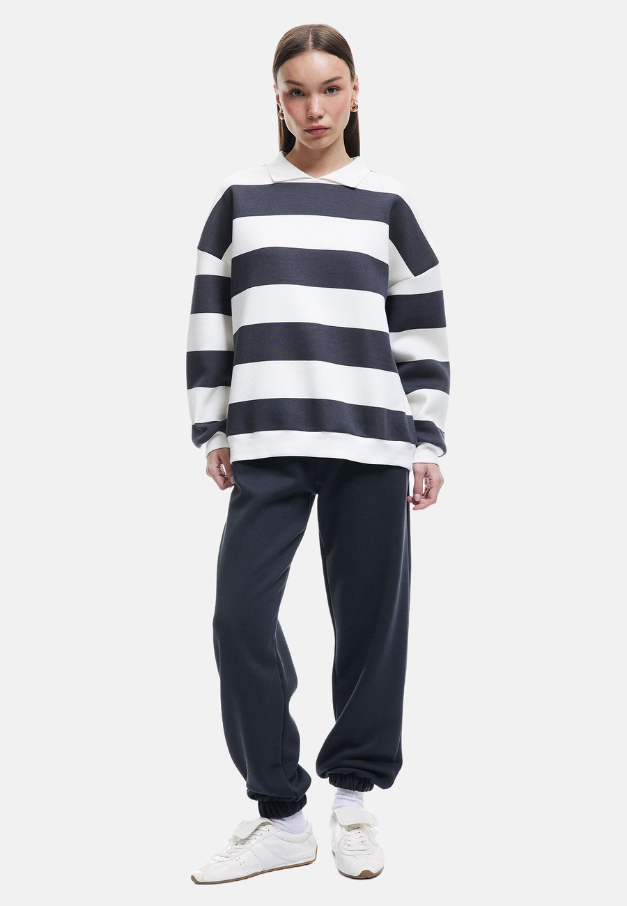 Топ Koton Long sleeved top, Anthracite
Топ Koton Long sleeved top, Anthracite