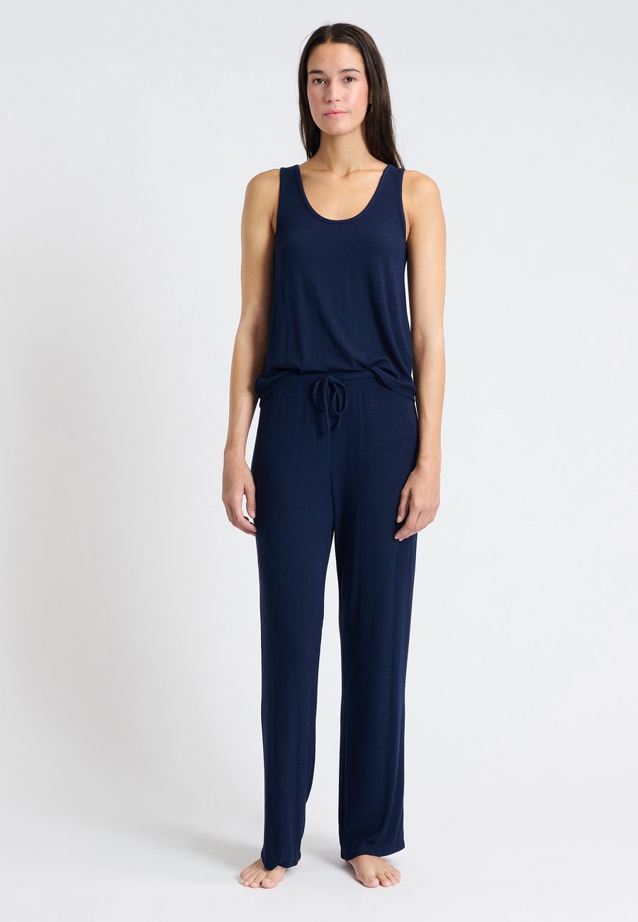 Пижамный комплект Etam MYRTAH, Dark Blue
Пижамный комплект Etam MYRTAH, Dark Blue
