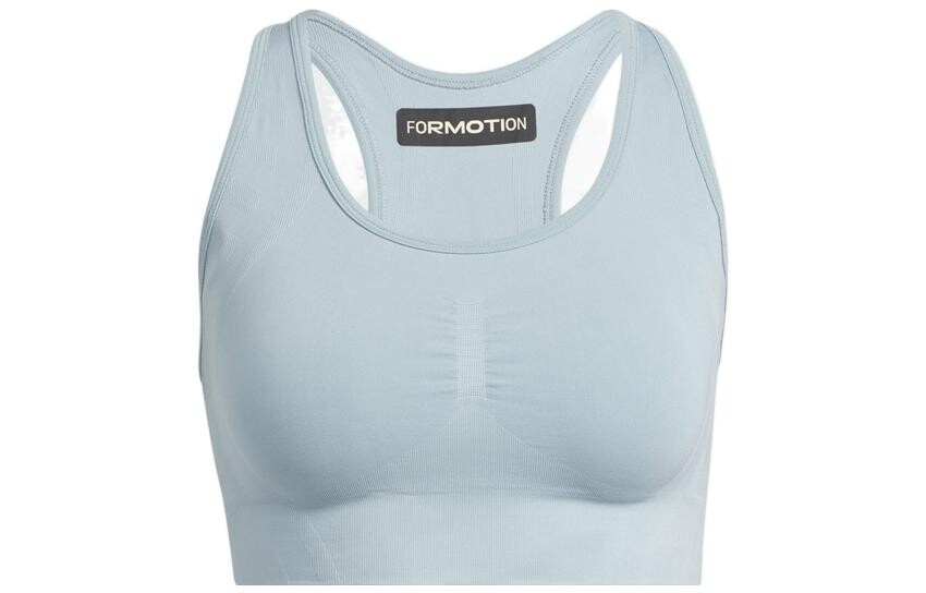 Спортивное нижнее белье женское светло-голубое Adidas
Спортивное нижнее белье женское светло-голубое Adidas