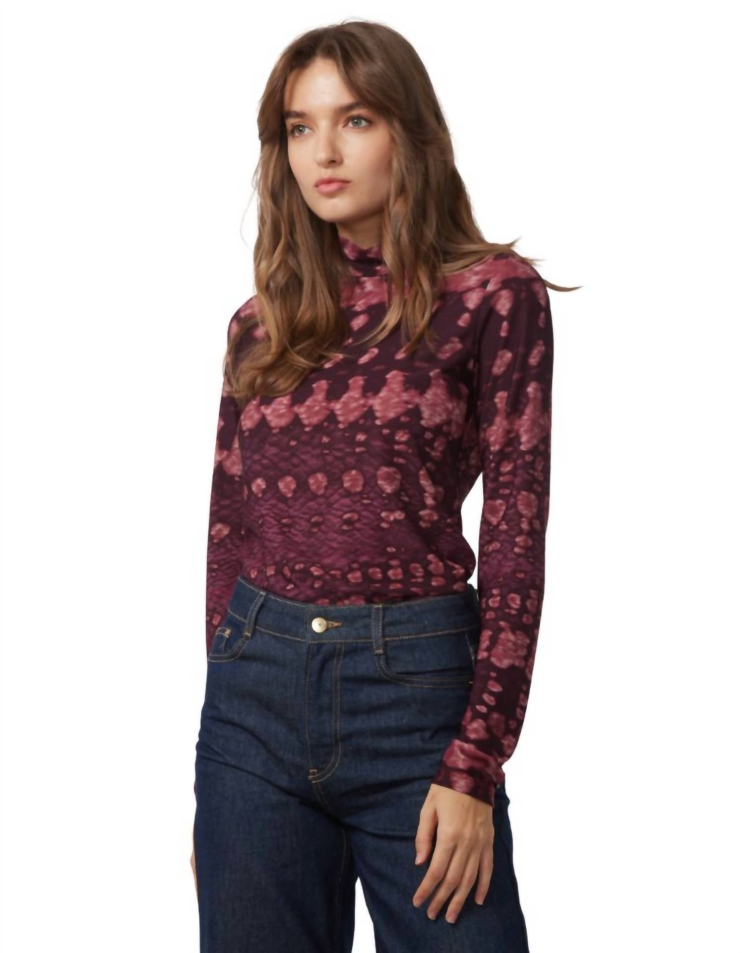 Evie Топ Echo Valley In бургундия Gilner Farrar, бургундия
Evie Топ Echo Valley In бургундия Gilner Farrar, бургундия