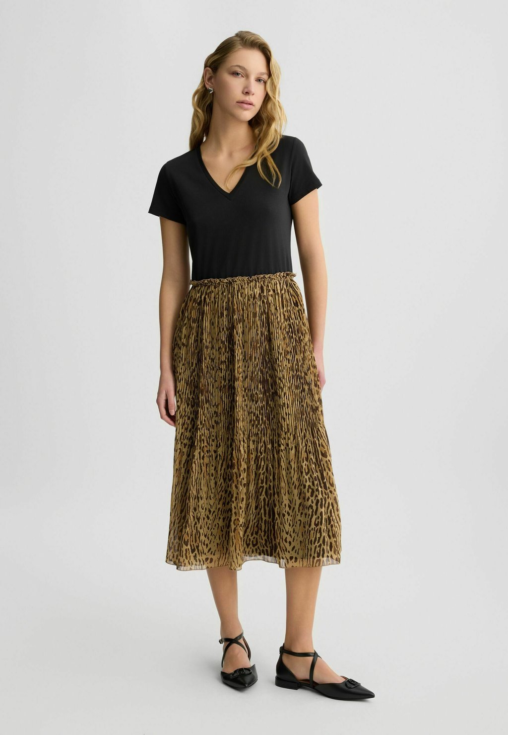 Повседневное платье WITH PRINT LIU JO, черный 
Повседневное платье WITH PRINT LIU JO, черный