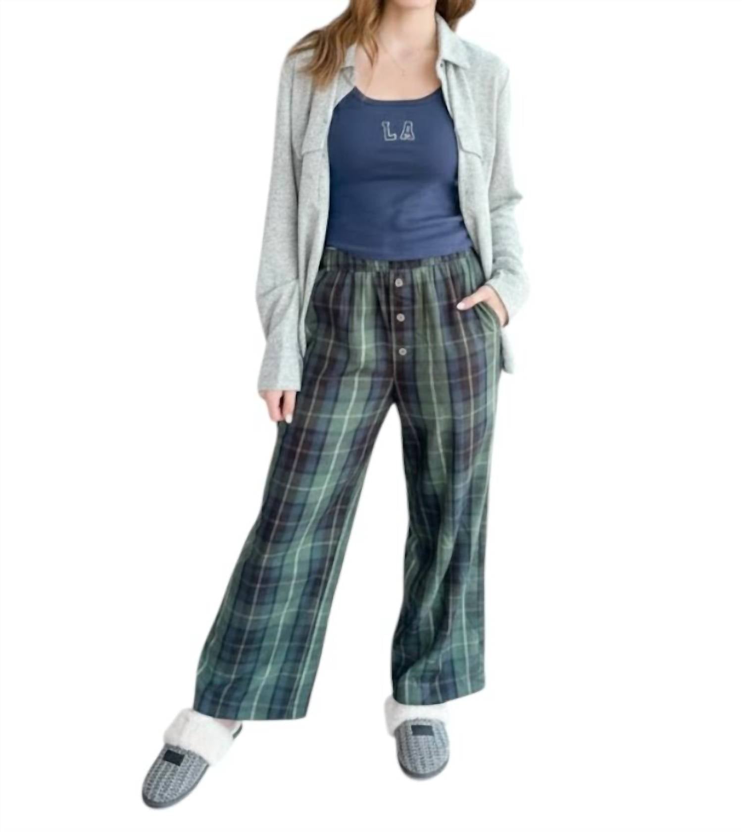 Blu Pepper Уютные клетчатые домашние брюки темно-синего цвета
Blu Pepper Уютные клетчатые домашние брюки темно-синего цвета