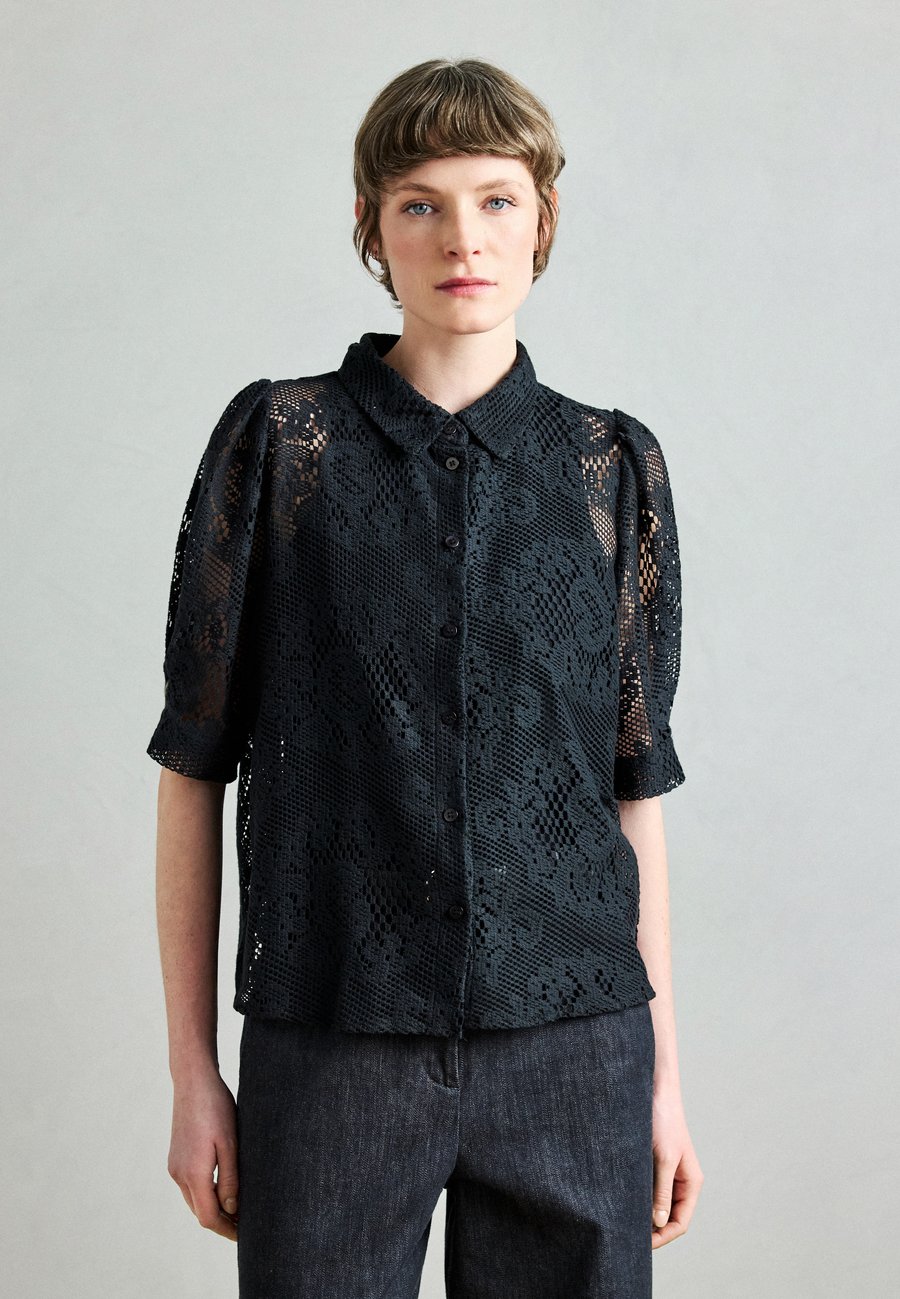 Блуза Lollys Laundry SHIRT , Dark Navy/Dark Blue
Блуза Lollys Laundry SHIRT , Dark Navy/Dark Blue
