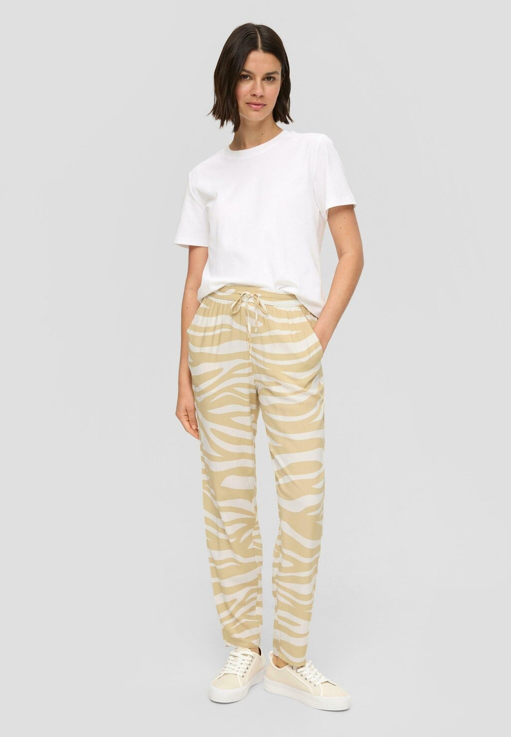 Тканевые брюки s.Oliver, бежевый
Тканевые брюки s.Oliver, бежевый