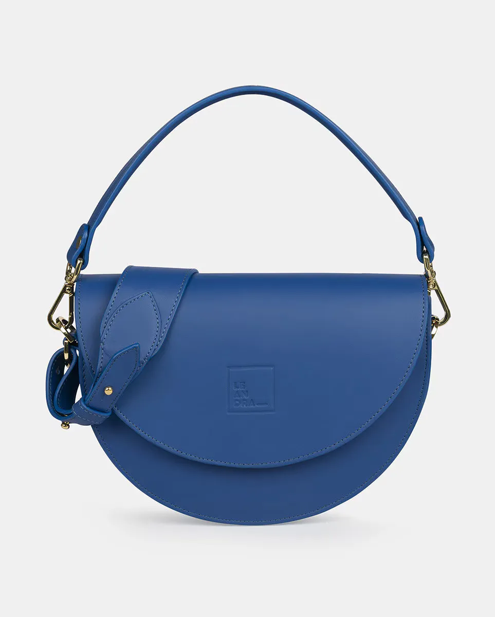 Женская многопозиционная сумка через плечо из седельной кожи в синем цвете Klein Leandra, индиго
Женская многопозиционная сумка через плечо из седельной кожи в синем цвете Klein Leandra, индиго