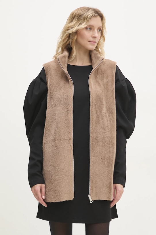 Жилет Answear.Lab, бежевый
Жилет Answear.Lab, бежевый