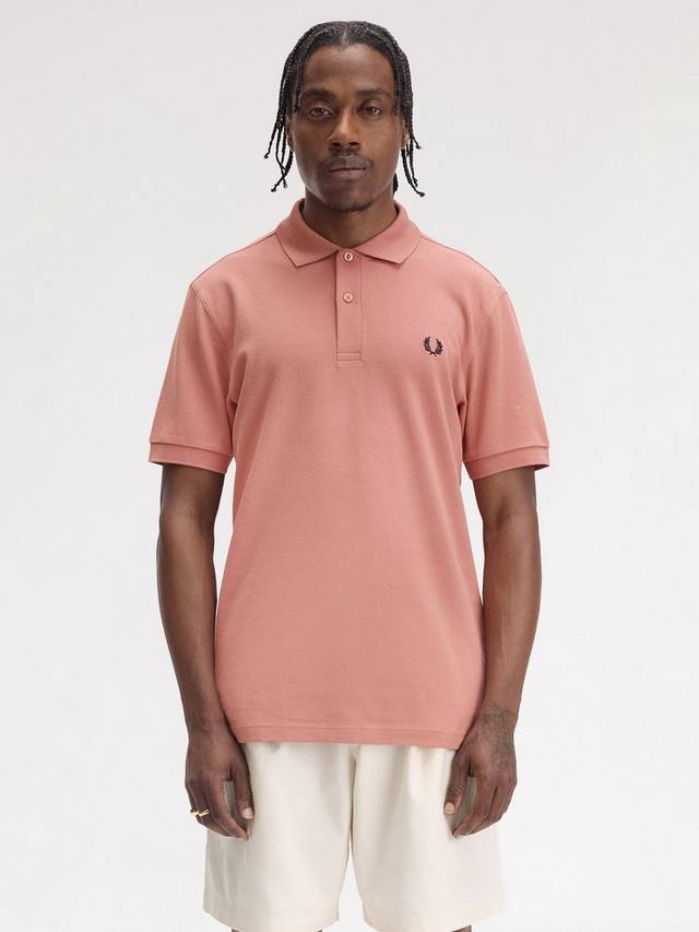 Хлопковая поло с коротким рукавом Regular Fit Fred Perry, Putty Pink/Navy
Хлопковая поло с коротким рукавом Regular Fit Fred Perry, Putty Pink/Navy