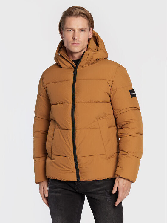 Пуховик стандартного кроя Calvin Klein, коричневый
Пуховик стандартного кроя Calvin Klein, коричневый
