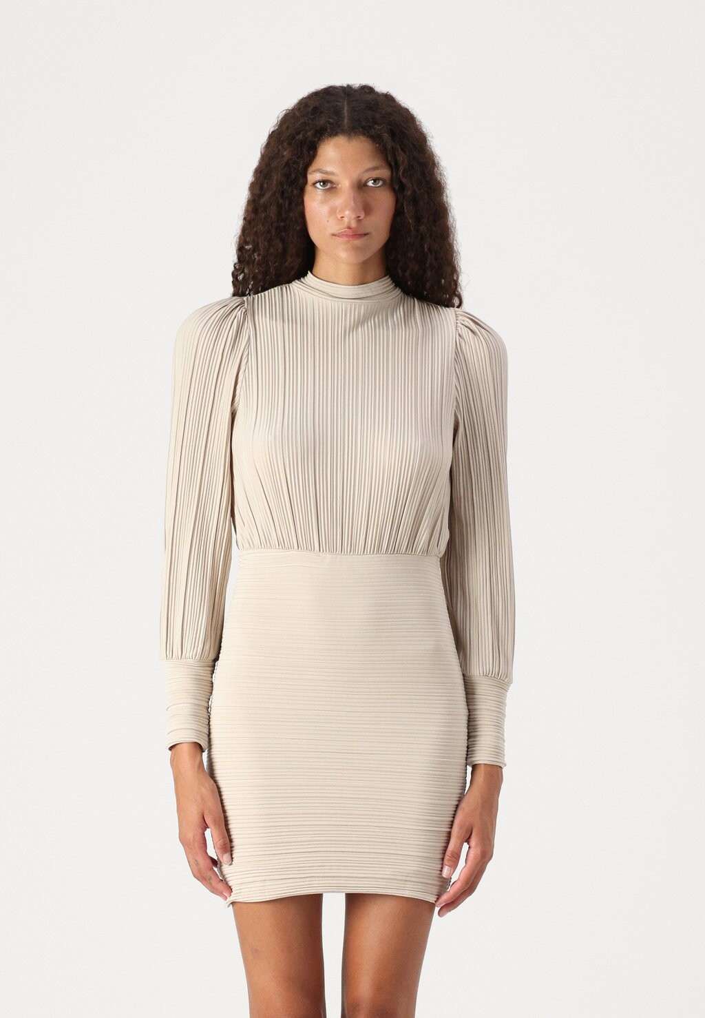 Платье-футляр VMAURORA BOW DRESS Vero Moda, бежевый
Платье-футляр VMAURORA BOW DRESS Vero Moda, бежевый