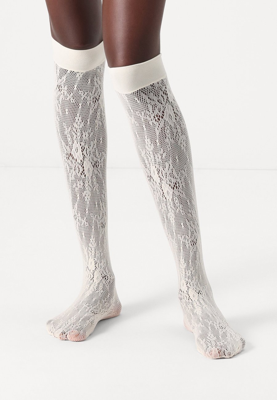 Носки Swedish Stockings ROSA KNEE-HIGHS, Ivory/White
Носки Swedish Stockings ROSA KNEE-HIGHS, Ivory/White