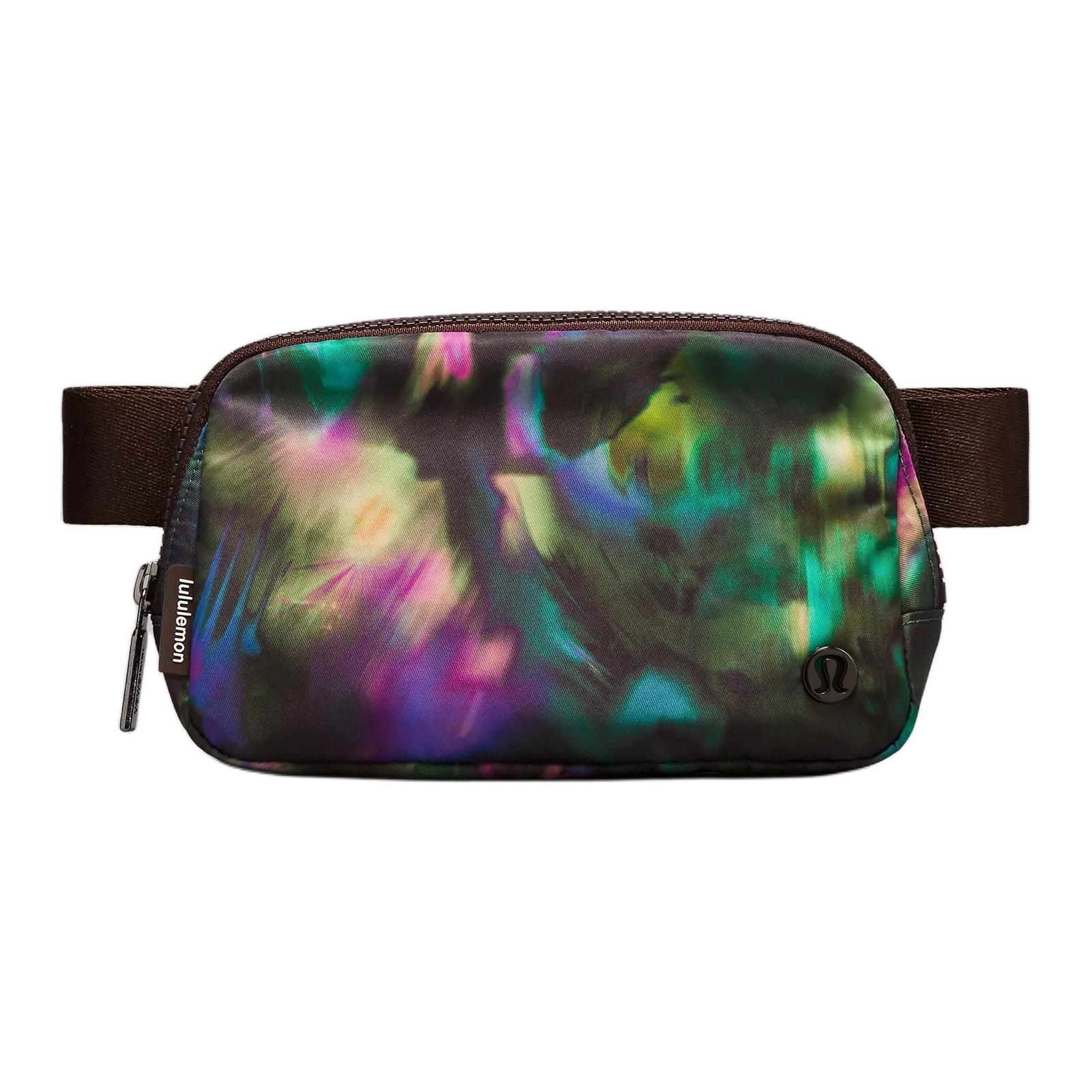 Lululemon Сумка-слинг из переработанного материала, фанни-пак Regular Unisex Psychedelic Iridescent
Lululemon Сумка-слинг из переработанного материала, фанни-пак Regular Unisex Psychedelic Iridescent