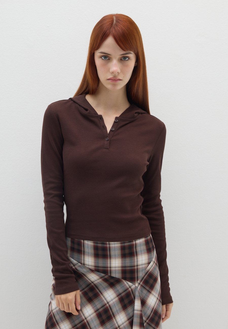 Топ B.ANGEL Long sleeved top, Brown
Топ B.ANGEL Long sleeved top, Brown