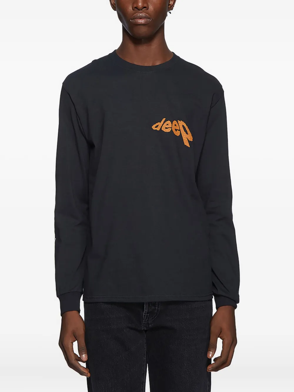 Лонгслив с графическим принтом DARKOVELI, черный
Лонгслив с графическим принтом DARKOVELI, черный