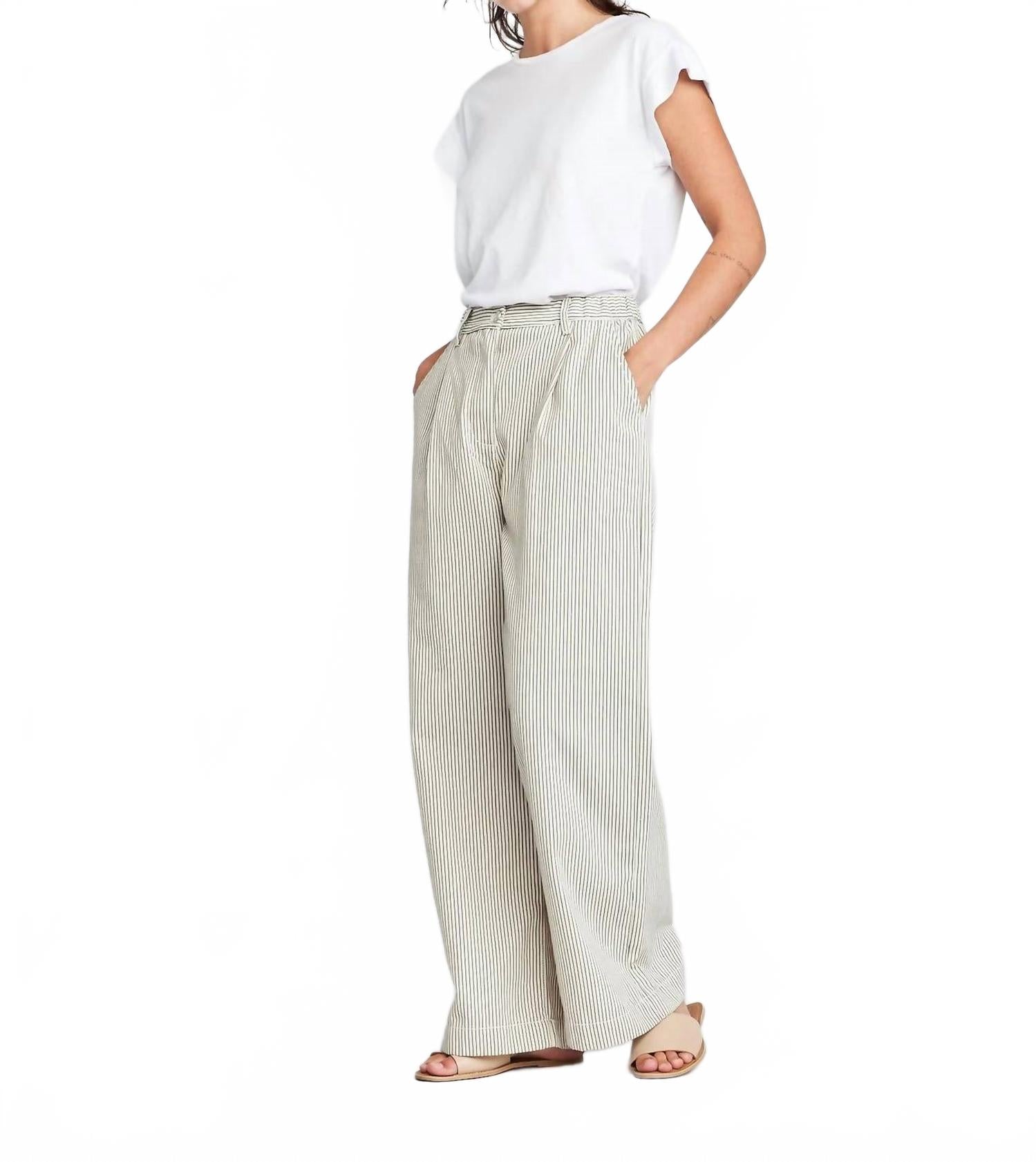 Широкие брюки Caroline зеленого цвета Self Contrast, зеленый
Широкие брюки Caroline зеленого цвета Self Contrast, зеленый