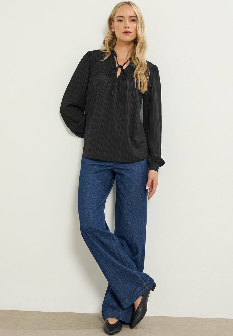 Блуза Long Tall Sally Blouse, Black
Блуза Long Tall Sally Blouse, Black