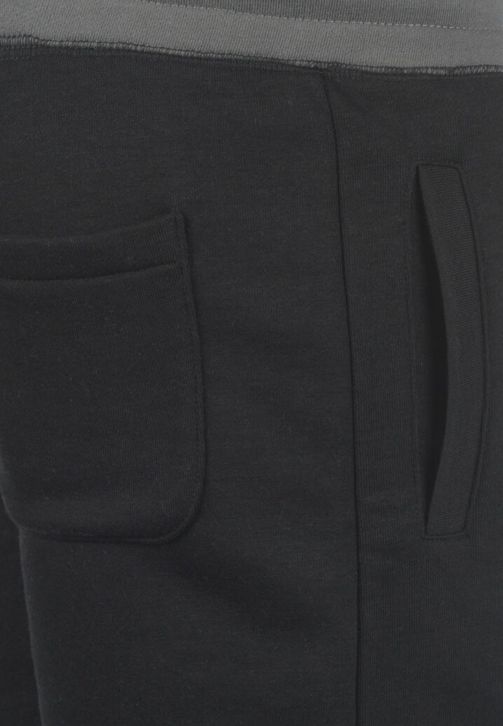 Шорты SDBENNI Solid, черный
Шорты SDBENNI Solid, черный