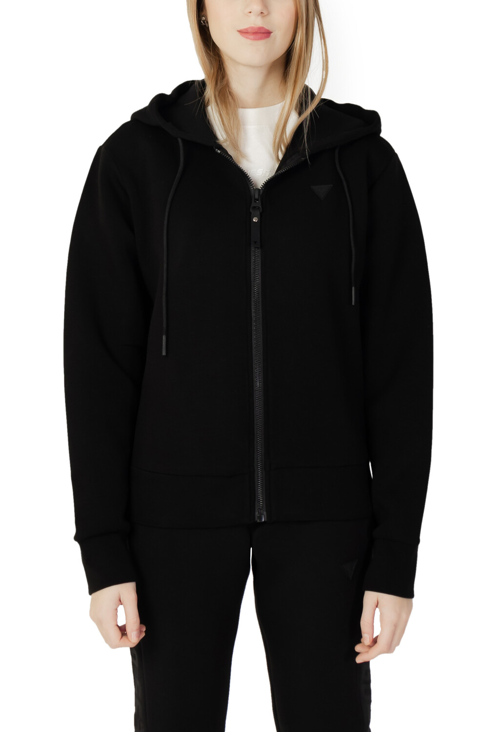 Толстовка женская GUESS на молнии с капюшоном, черный
Толстовка женская GUESS на молнии с капюшоном, черный