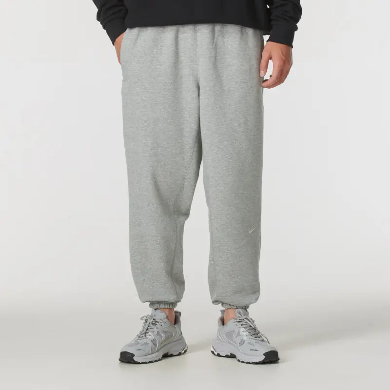 Трикотажные спортивные штаны мужские серые Nike, серый
Трикотажные спортивные штаны мужские серые Nike, серый