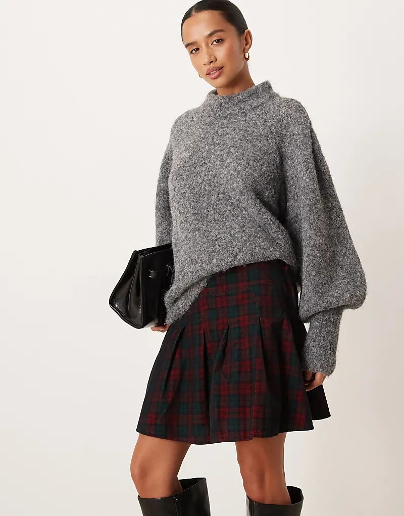 Мини-юбка Petite Veronica от Nobody's Child в плиссированную форму в красную и тёмно-синюю клетку
Мини-юбка Petite Veronica от Nobody's Child в плиссированную форму в красную и тёмно-синюю клетку