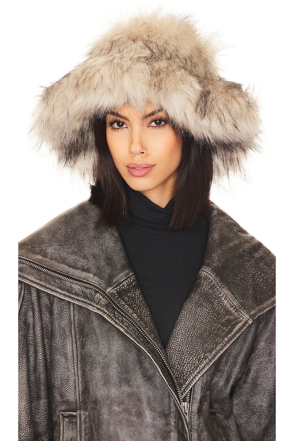 Шапка из искусственного меха эмили Adrienne Landau, бежевый
Шапка из искусственного меха эмили Adrienne Landau, бежевый